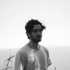 收听 Loüme、观看音乐视频、阅读小传、查看巡演日期等 ！