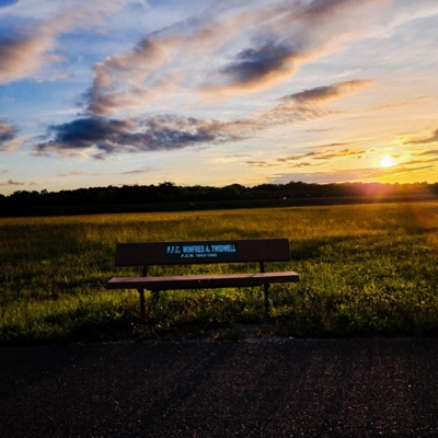 Living Okay (feat. NJC) - Single