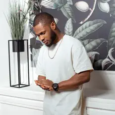 Listen to Henizy, watch music videos, read bio, see tour dates & more!