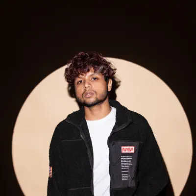 Listen to Oh Arya, watch music videos, read bio, see tour dates & more!