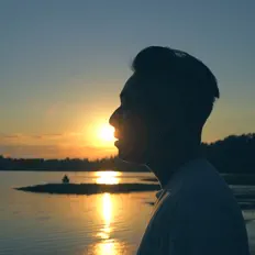 Poslechněte si interpreta Tae the Ape, sledujte hudební videa, přečtěte si životopis, podívejte se na data turné a další informace.