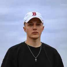 Escucha a BADDPRODUCER, mira videos musicales, lee su biografía, consulta las fechas de las gira y más.