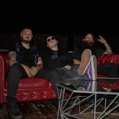 Ascolta Dead Lxve, guarda video musicali, leggi la biografia, vedi le date del tour & altro!