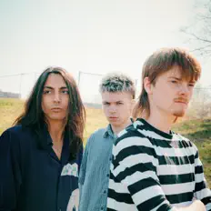 Joey's Midnight Club을(를) 듣고, 뮤직 비디오를 보고, 약력을 읽고, 투어 일정 등을 확인하세요!