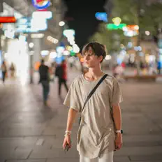 Listen to Hris, watch music videos, read bio, see tour dates & more!