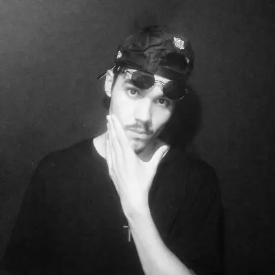 Listen to ENNI, watch music videos, read bio, see tour dates & more!
