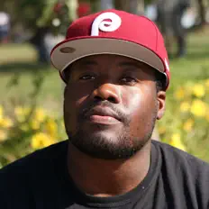 Luister naar Tony Crizzy, bekijk muziekvideo's, lees de bio, bekijk de tourdata, en meer!