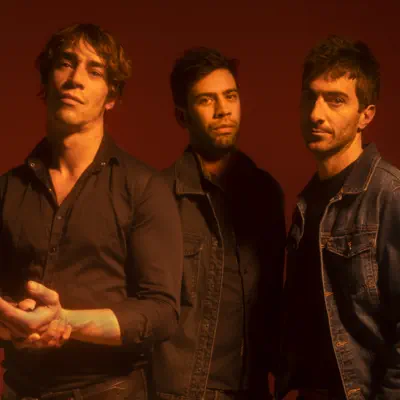 Listen to Cancre, watch music videos, read bio, see tour dates & more!