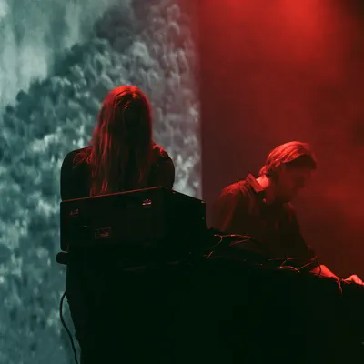 Listen to Den Sorte Død, watch music videos, read bio, see tour dates & more!