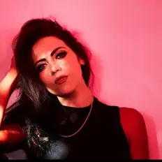 Dengarkan Michelle Kristen, tonton video musik, baca bio, lihat tanggal tur & lainnya!