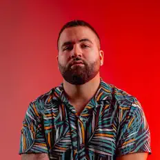 2amを聴いたり、ミュージックビデオを鑑賞したり、経歴やツアー日程などを確認したりしましょう！