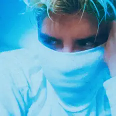 Xm सुनें, म्यूज़िक वीडियो देखें, बायो पढ़ें, दौरे की तारीखें और बहुत कुछ देखें!