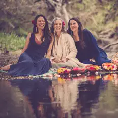 Listen to Copper Wimmin, watch music videos, read bio, see tour dates & more!