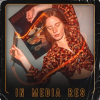 In media res (feat. Lauti Bancalari, Juan Tiscar, Nicolas Maure, Sol Burgos, Candela Redin & EmmaLoops) - Single - REENOVENTO