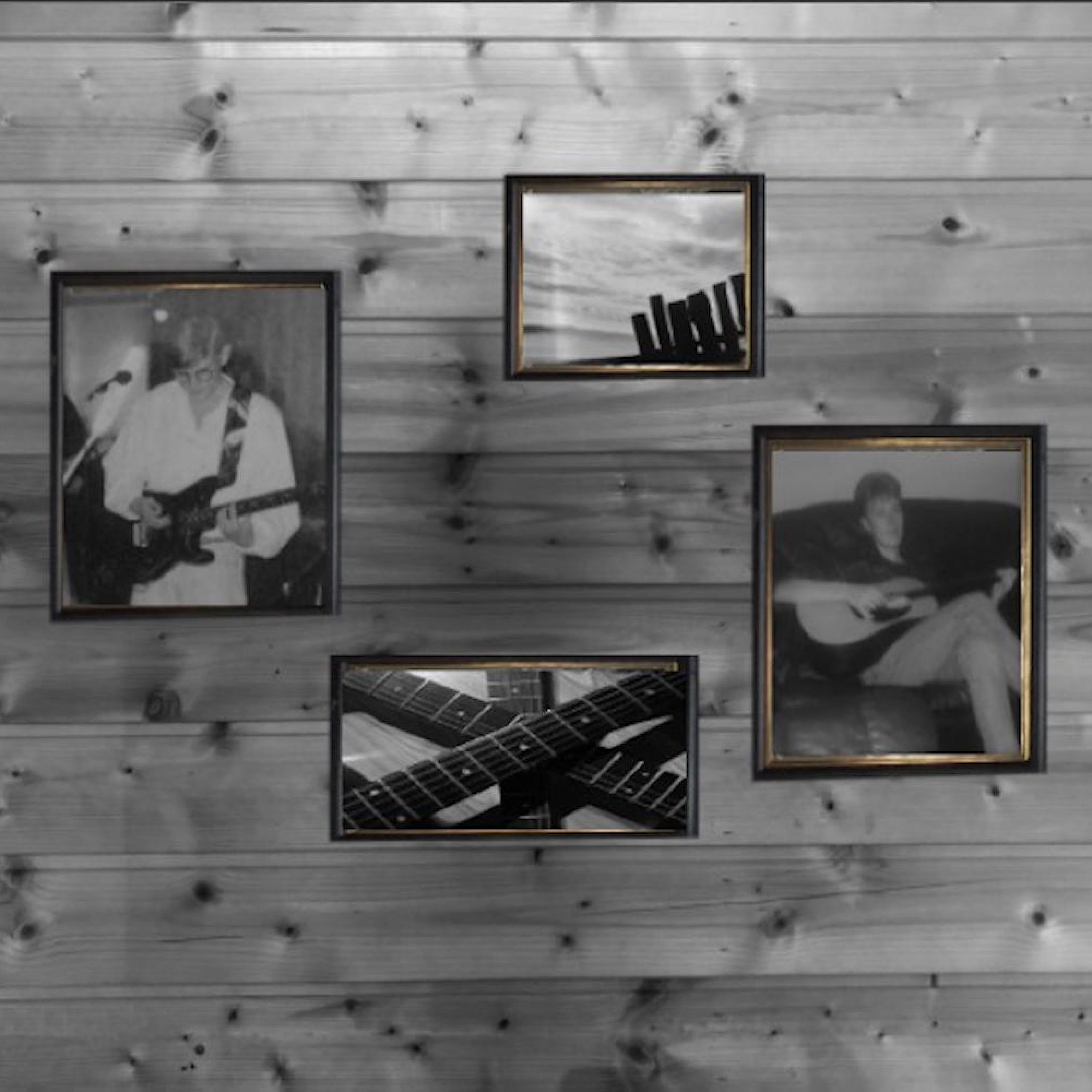 Taulut ja seinät - Single