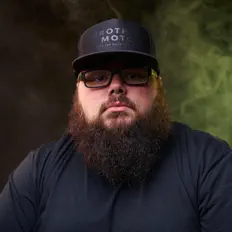 Dengarkan Brandon Shane Reeves, tonton video musik, baca bio, lihat tanggal tur & lainnya!