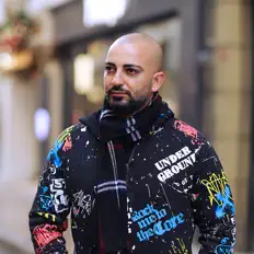 Escucha a Sollevare, mira videos musicales, lee su biografía, consulta las fechas de las gira y más.