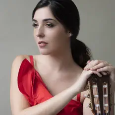 Poslechněte si interpreta Andrea González Caballero, sledujte hudební videa, přečtěte si životopis, podívejte se na data turné a další informace.