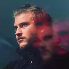 Matt Kellyを聴いたり、ミュージックビデオを鑑賞したり、経歴やツアー日程などを確認したりしましょう！