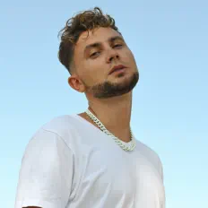 收听 Зlov、观看音乐视频、阅读小传、查看巡演日期等 ！