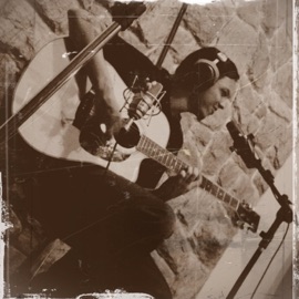 Acoustic Loo. VINNE