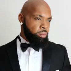 Poslechněte si interpreta Kameron Music, sledujte hudební videa, přečtěte si životopis, podívejte se na data turné a další informace.