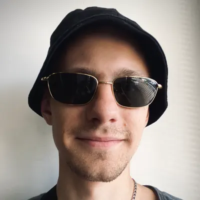 Listen to Diahovets, watch music videos, read bio, see tour dates & more!