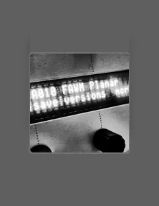 聆聽 Dark Intervals、觀看音樂影片、閱讀小傳、查看巡演日期等！