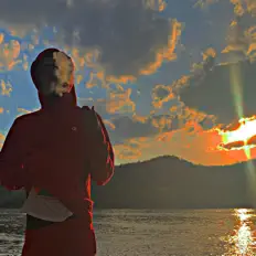 Écoutez YXNDY, regardez des vidéoclips, lisez la biographie, consultez les dates de tournée et plus encore !