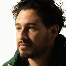 Cristian De La Lunaを聴いたり、ミュージックビデオを鑑賞したり、経歴やツアー日程などを確認したりしましょう！