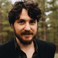 聆聽 Avi Vinocur、觀看音樂影片、閱讀小傳、查看巡演日期等！