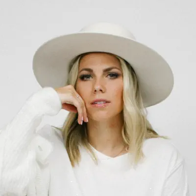Listen to Lucy Scholl, watch music videos, read bio, see tour dates & more!
