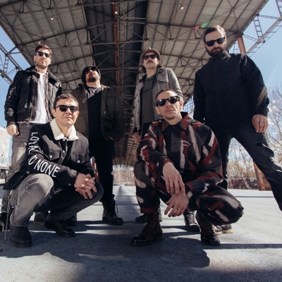 Listen to Linea 77, watch music videos, read bio, see tour dates & more!