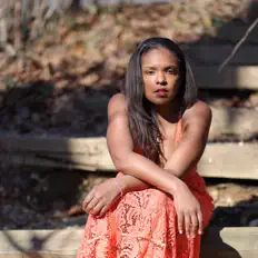 Dengarkan Natalie Jean, tonton video musik, baca bio, lihat tanggal tur & lainnya!