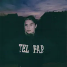 Pousseyを聴いたり、ミュージックビデオを鑑賞したり、経歴やツアー日程などを確認したりしましょう！