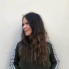 Hör dir Lajset an, schau dir Musikvideos an, lies die Biografie, finde Tourdaten und mehr!