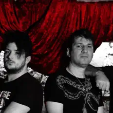 Ouve Fortress Under Siege, vê vídeos de música, lê a biografia, vê as datas da digressão e muito mais!