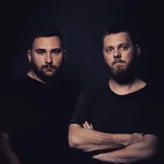 Ascolta Mash West & Calab Baley, guarda video musicali, leggi la biografia, vedi le date del tour & altro!