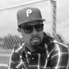 Ακούστε περιεχόμενο από Hi Stakez, παρακολουθήστε μουσικά βίντεο, διαβάστε το βιογραφικό, δείτε ημερομηνίες περιοδείας, και πολλά ακόμη!