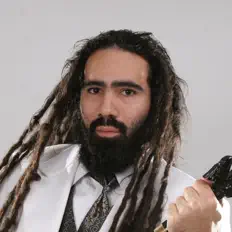 Ouve Camalión, vê vídeos de música, lê a biografia, vê as datas da digressão e muito mais!