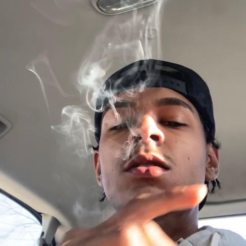 1600J - Apple Music