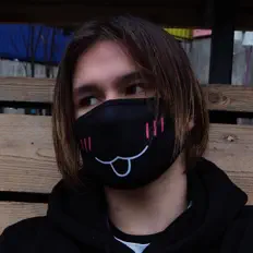 Poslechněte si interpreta Yung Alone, sledujte hudební videa, přečtěte si životopis, podívejte se na data turné a další informace.