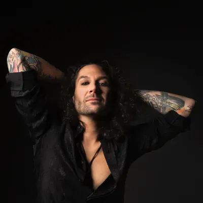 Listen to Lee Harding, watch music videos, read bio, see tour dates & more!