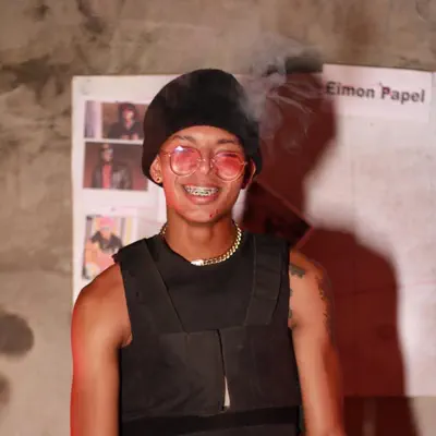 Listen to Eimon Papel, watch music videos, read bio, see tour dates & more!