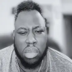 Escucha a Money B, mira videos musicales, lee su biografía, consulta las fechas de las gira y más.