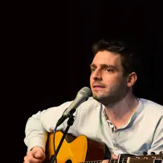 Escucha a Zoder, mira videos musicales, lee su biografía, consulta las fechas de las gira y más.