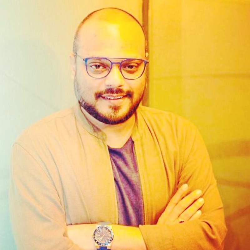 Dj Raahul Pai, DJ Saquib, Udit Narayan, Alka Yagnik, Arijit Singh, Javed Ali, Irshan Ashraf, Shadab, Jubin Nautiyal, Asees Kaur, Jasleen Royal, B. Praak, Shafqat Amanat Ali, Shreya Ghoshal & KK - Valentine Mashup (By DJ Raahul Pai & DJ Saquib)