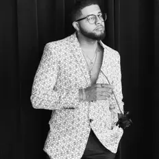 Posłuchaj wykonawcy Devin Williams, obejrzyj teledyski, przeczytaj biografię, zobacz daty tras koncertowych i nie tylko!