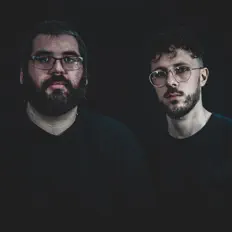 Ouve Chapter Nineteen, vê vídeos de música, lê a biografia, vê as datas da digressão e muito mais!