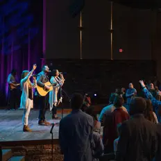 Dengarkan Alliance Worship, tonton video musik, baca bio, lihat tanggal tur & lainnya!